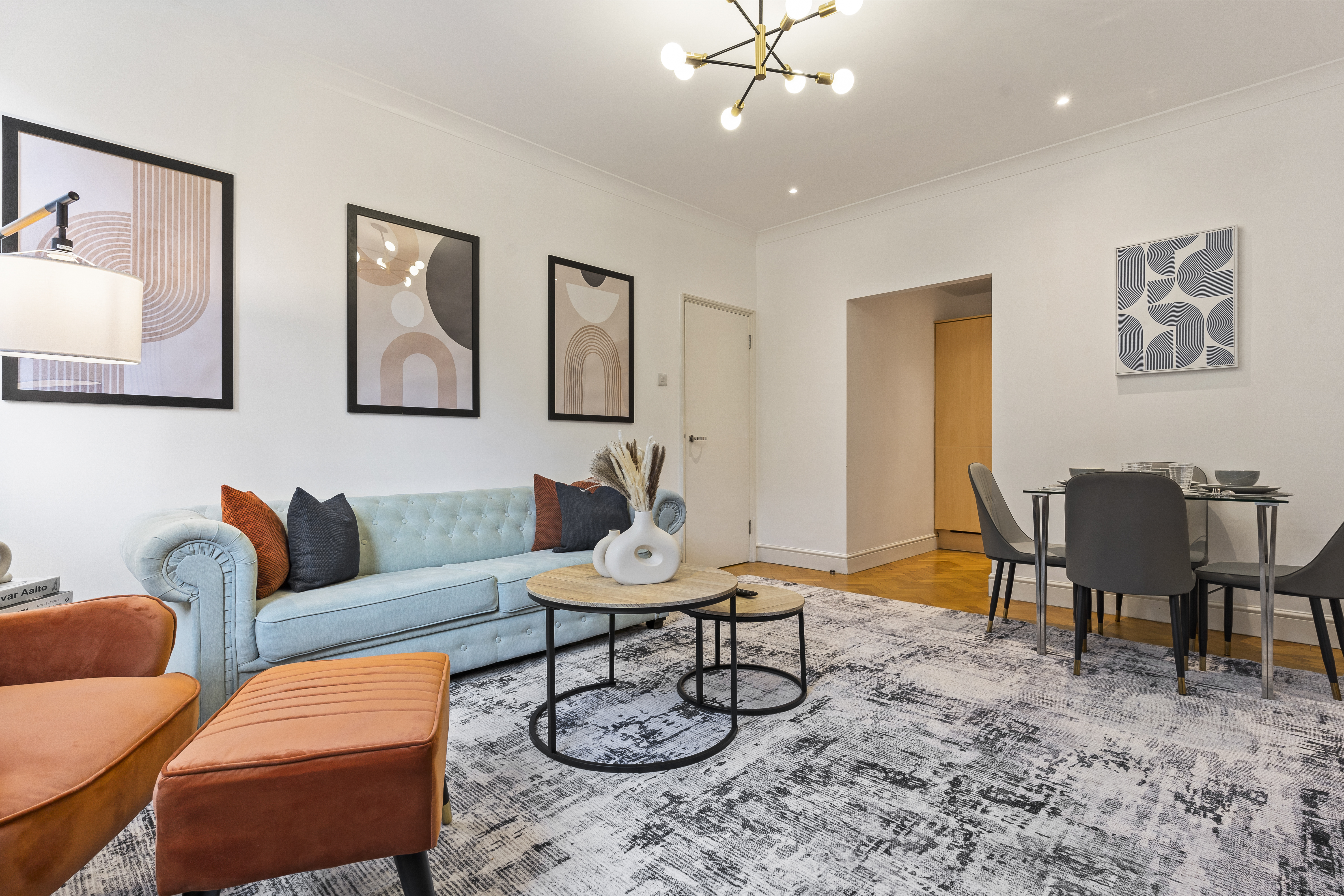 Luxury London apartment managed by Airhosts short-let property management